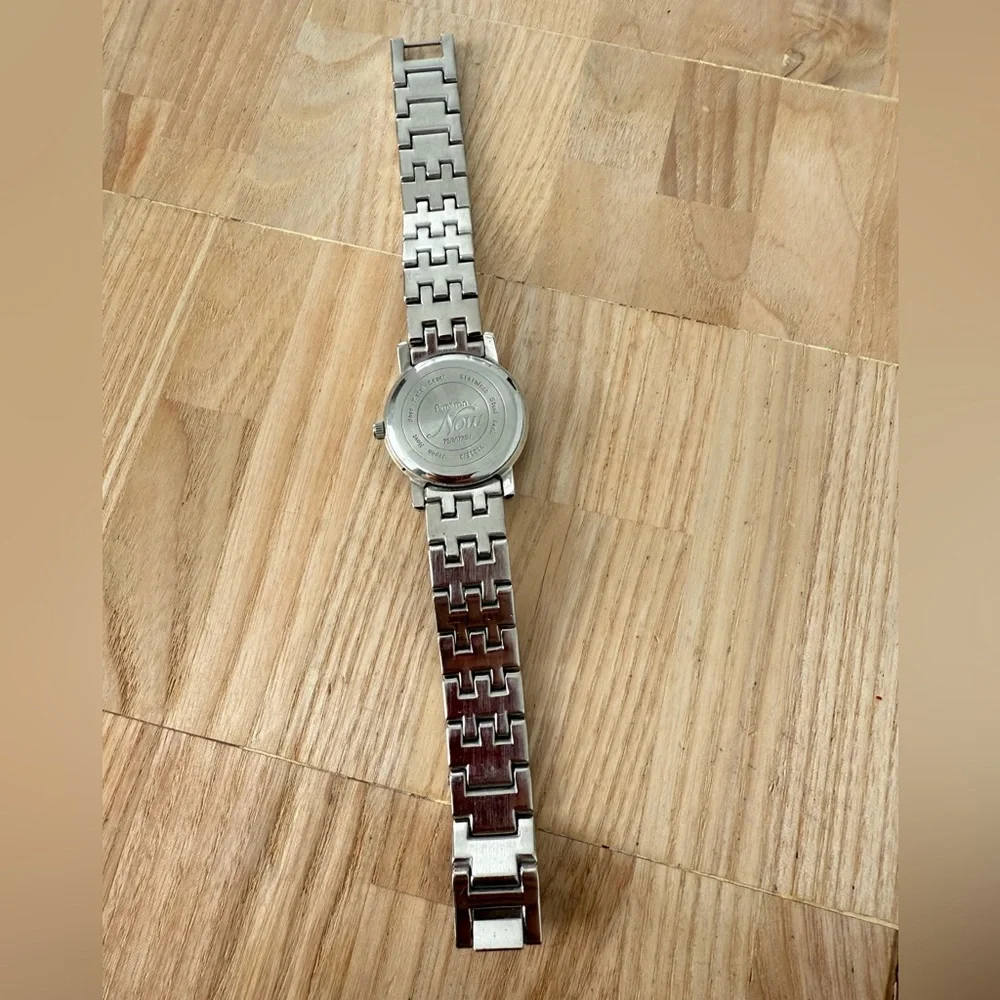 Armitron Now ladies butterfly silver tone watch NEW BATTERY